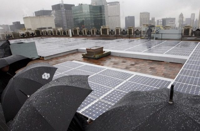 yağmurdan elektrik üreten güneş panelleri